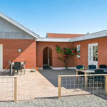 Сasa de vacaciones Stefan - 500m From The Sea By Interhome *