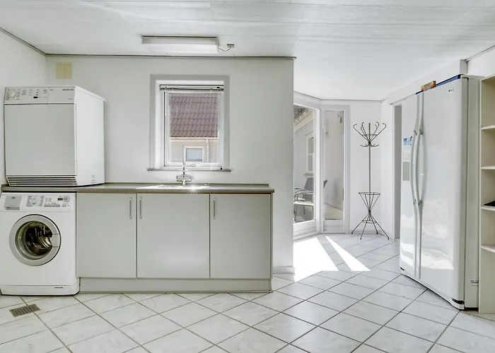 Prázdninový dům Stefan - 500m From The Sea By Interhome *