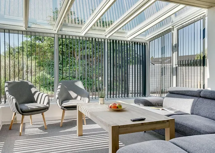 Stefan - 500m From The Sea By Interhome